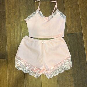 Closet clear out pink sleep set label says small fits medium like new